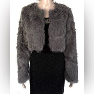 Amazhiyu Women's Cropped Faux Fur Gray Cardigan/Jacket Size Medium New with Tags